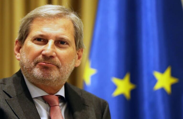 Johannes Hahn EU-s költségvetési biztost érdekli a magyar határkerítés – ja, nem…