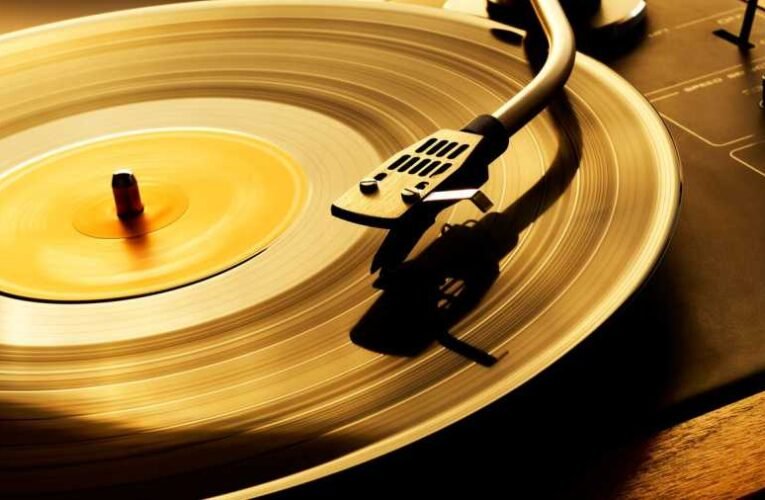 Legendás Hungaria- és Piramis-koncertek vinylen