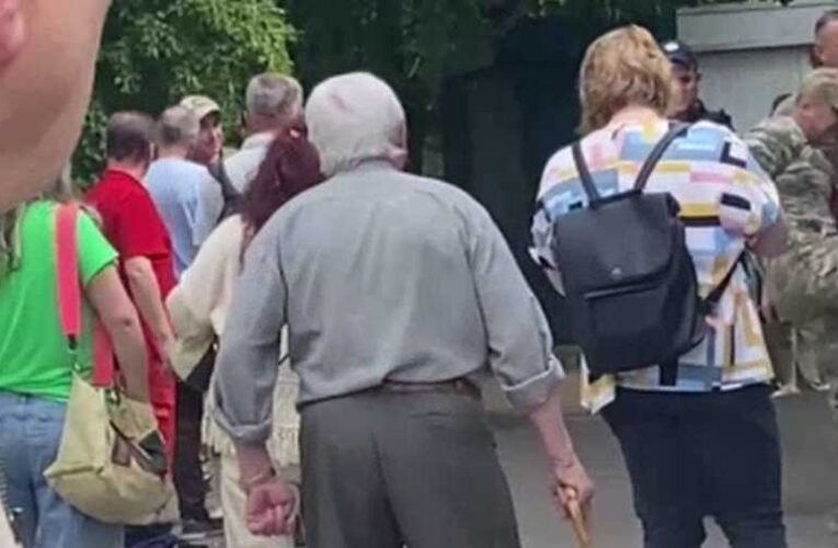 Agresszív ukrán mozgósítás – Harkovban törvényen kívülivé váltak a területi toborzási központ „emberei”