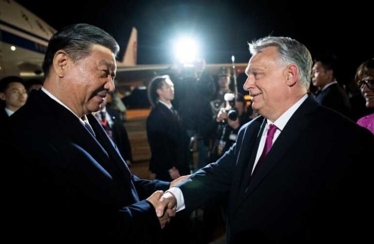 Teljes elszigeteltségben: már Kínában is Orbán Viktor új szerepéről beszélnek