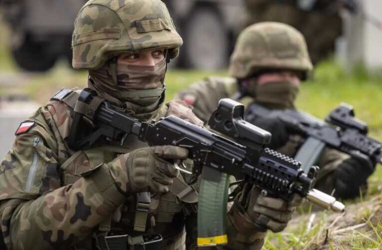 Lengyel miniszterelnök: A NATO-katonák már jelen vannak Ukrajnában