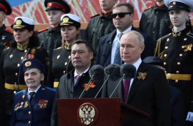 Kik vesznek részt Putyin hivatalos elnöki eskütételen az EU országok közül?