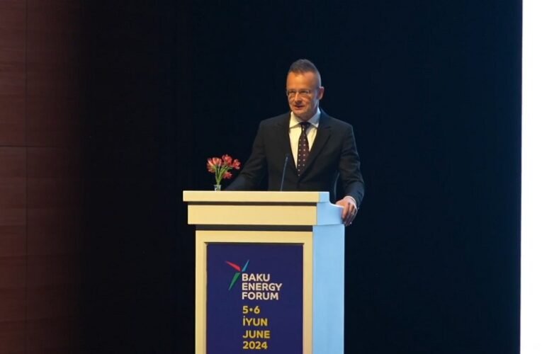 Szijjártó Péter: a kormány elutasít mindenfajta beavatkozást az ország energiaellátásának kérdésébe