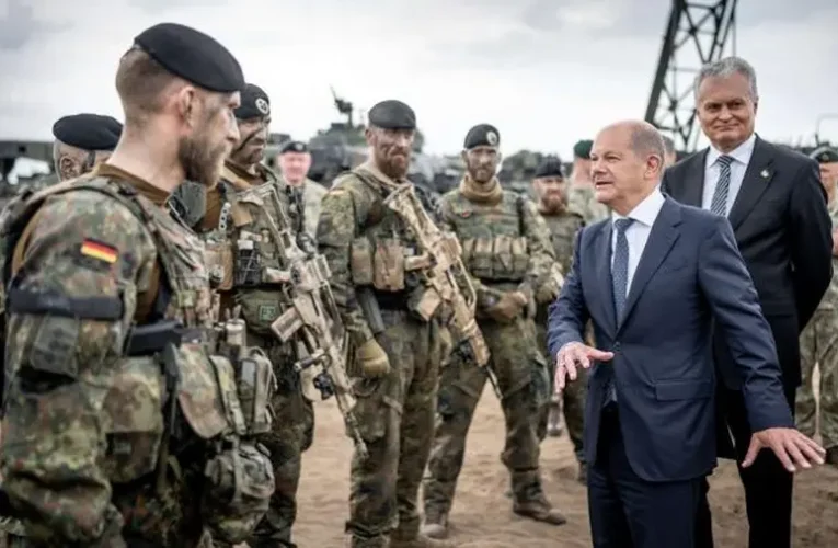 Öngyilkos háborúra készül az EU Németország vezetésével Oroszország ellen – 800 ezer katonát ajánlottak fel