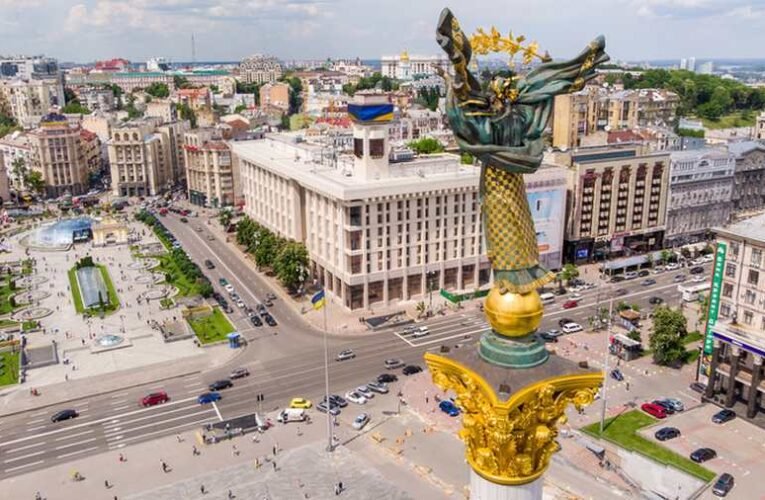 Egykori Ukrán miniszterelnök: Ukrajnát szinte teljesen kifosztották