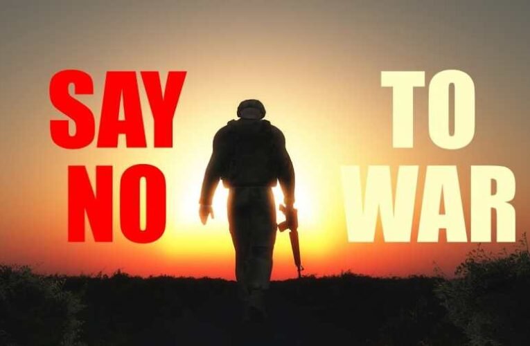 Bogár László: Háború és béke