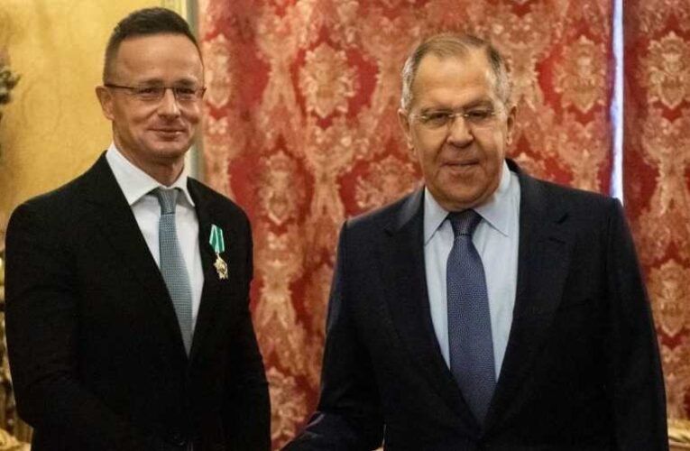Az oroszok azonnal reagáltak a magyar béketervre, Szijjártónál megcsörrent a telefon
