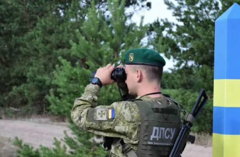 Hátulról lövik az ukrán férfiakat a határőrök, persze önvédelemből – írja a Politico… vagyis nem írja