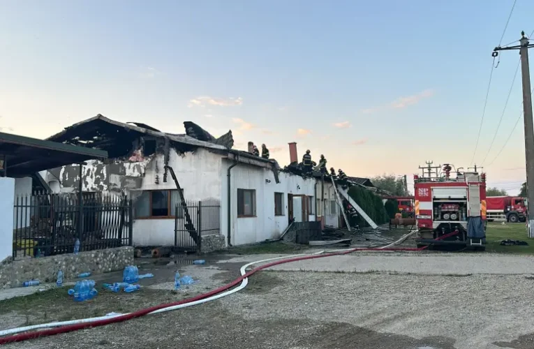 Leégett a csángóföldi Trunk település magyar háza