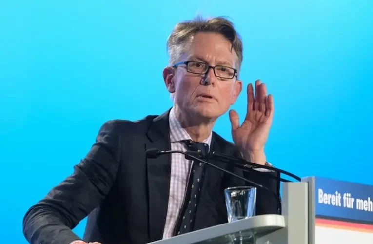 A Nyugat segíthet Ukrajnának egy „piszkos atomfegyver” elkészítésében