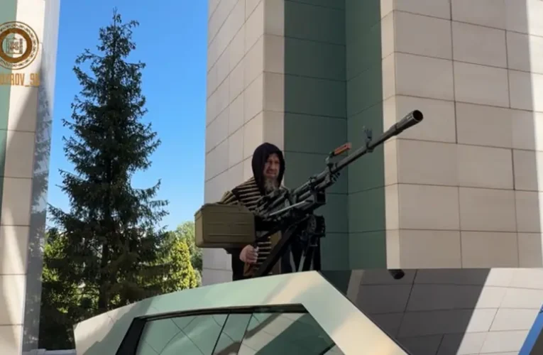 Kadirov egy Tesla Cybertruckot kapott Elon Musktól