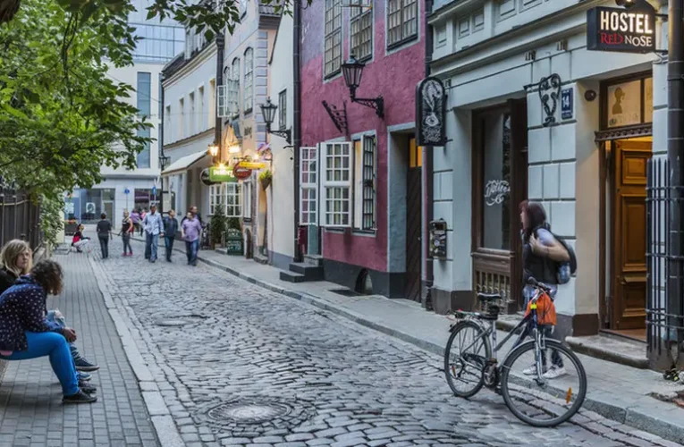 Lettországban gondolatrendőrséget állítanak fel