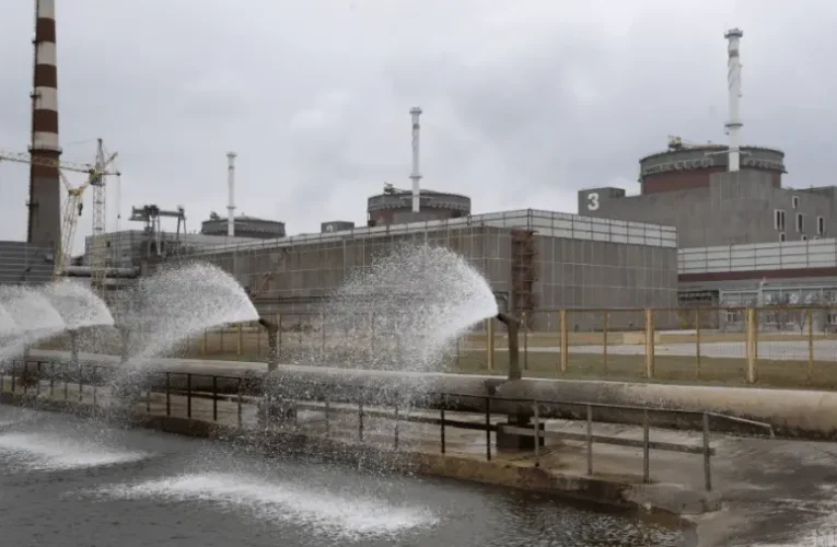 Ukrán támadás orosz atomerőmű ellen (videó)