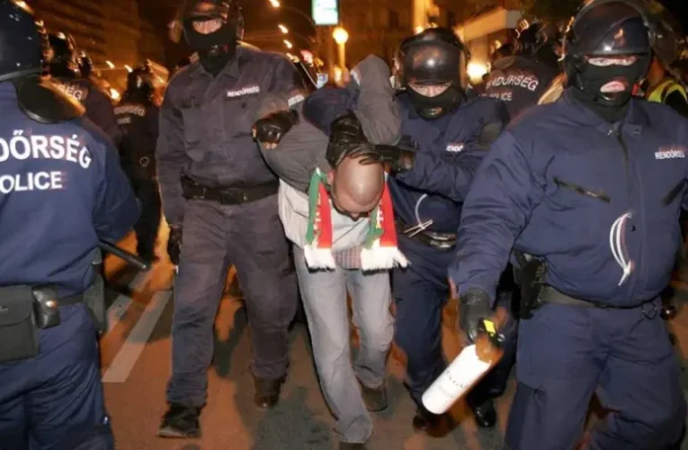 18 éve kezdődtek a gyurcsányi embervadászatok, ekkortájt tombolt az állami terror 2006 szeptemberi hulláma