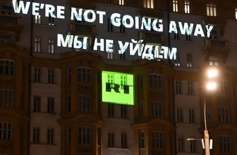 Németországban letartóztattak egy házaspárt, mert tiltott orosz csatornákat szolgáltattak