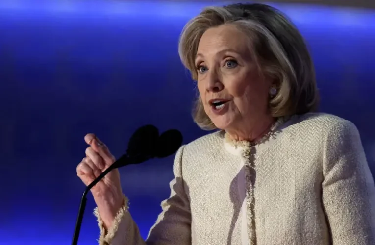 Deep State Clintonné demokráciagyilkos diktátornak nevezte Orbán Viktort