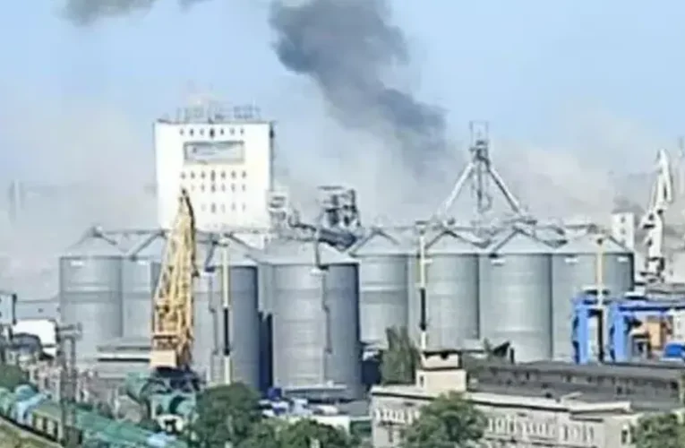 Találat érte az odesszai kikötő egyik lőszerraktárát