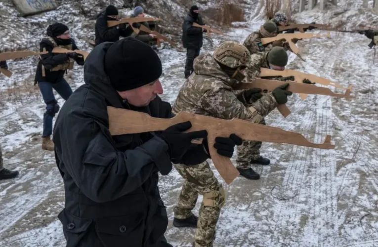 Csaknem ezer ukrán azonnal dezertált