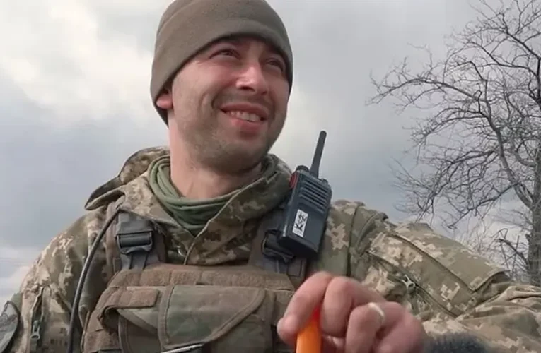 Ukrán parancsnok: Hétmérföldes léptekkel pucolunk visszafelé