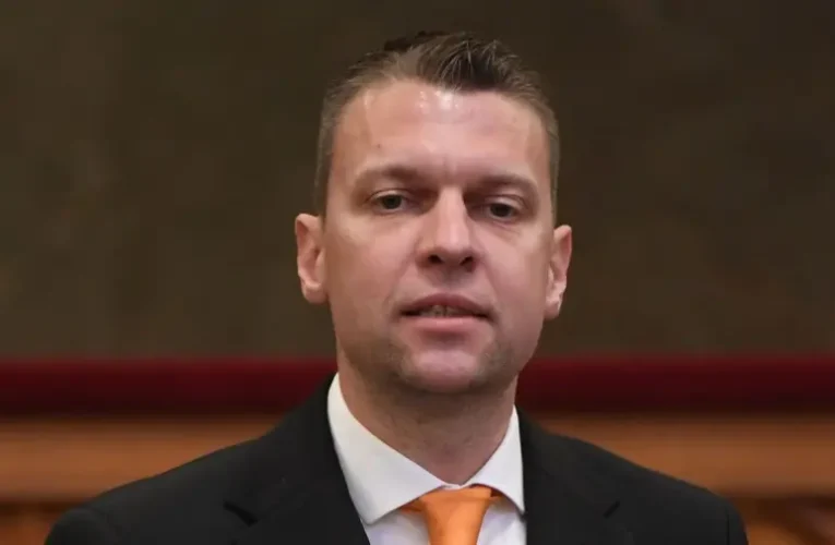 Menczer Tamás: Minden hazugság volt, amit Magyar Péter mondott