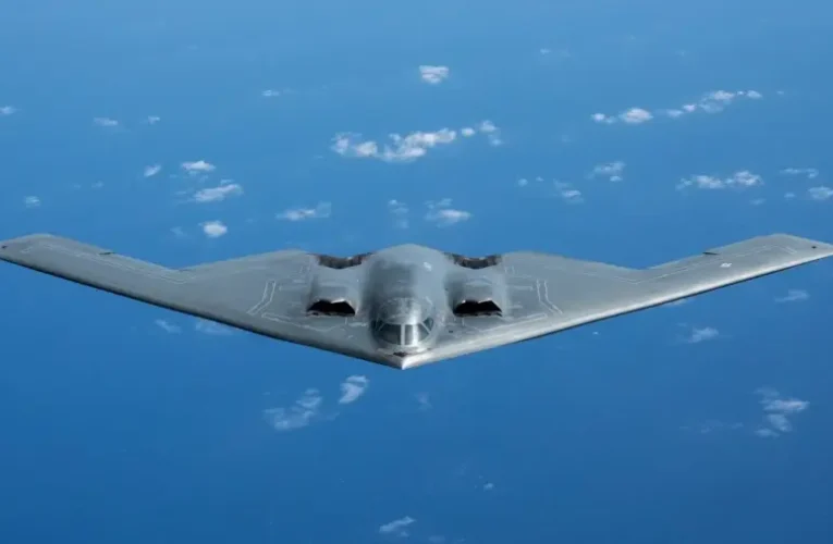 Amerikai bombázók támadtak éjszaka a lázadókra