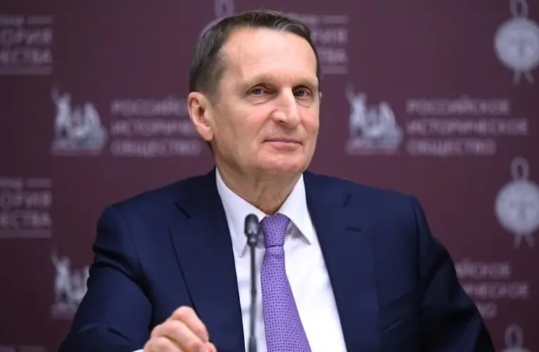 Oroszország kémfőnöke kijelentette: A nyugati fenyegetéseknek ára van