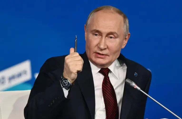 Putyin csütörtök esti beszédének legfontosabb elemei: Új hiperszonikus rakéta, eszkalálódó konfliktus és figyelmeztetés a NATO-nak