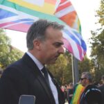 Kiemelt képen: David Pressman, az Amerikai Egyesült Államok nagykövete Pécsen, az LMBTQ-felvonuláson. Fotó: Kovács Liliána / Dunántúli Napló