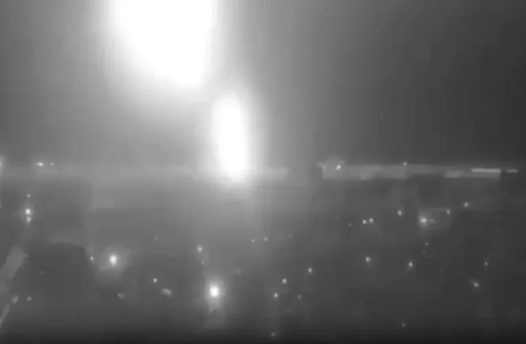 Hirtelen amerikai és brit „szakemberek” jelentek meg az Oreshnik becsapódásának helyszínén