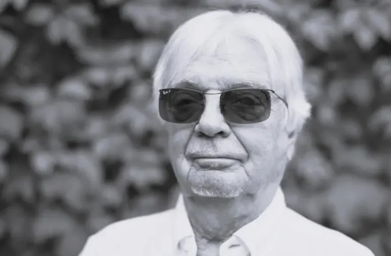 Elhunyt Szörényi Szabolcs