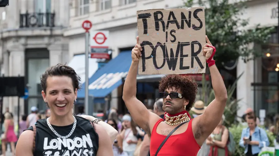 Kiemelt képen: transzneműek és támogatóik a Trans Pride tiltakozó felvonuláson Londonban, az Egyesült Királyságban, 2024. július 27-én. © Getty Images / Wiktor Szymanowicz/Future Publishing