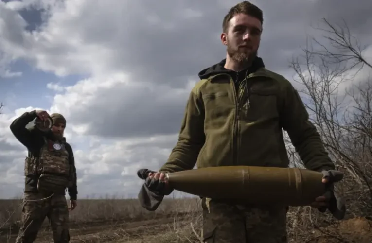 Ukrán katonák tízezrei dezertáltak – jelentette az AP