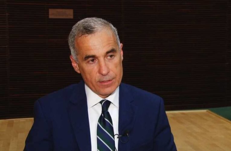 Az érvénytelenített elnökválasztás miatt Románia a demokrácia karikatúrája lett