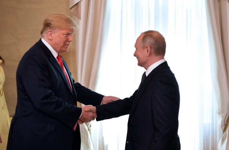 Telefonon beszélt egymással Trump és Putyin – az orosz elnök meghívta Moszkvába Trumpot