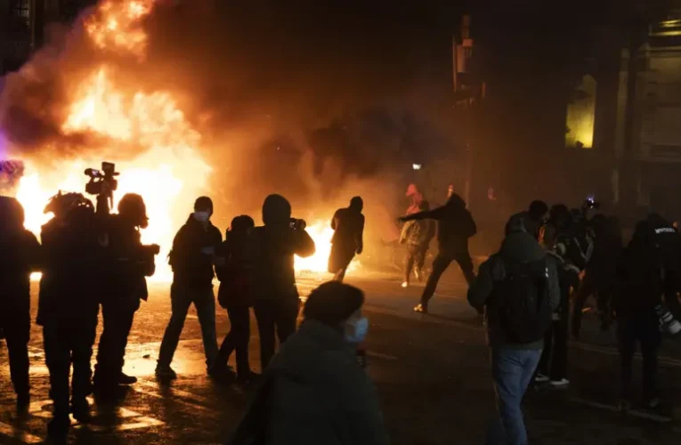 Mint 2014-ben Kijevben: az EU megfenyegette Grúziát, ha feloszlatják a zavargásokat