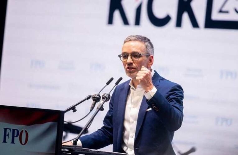 Formálódik az osztrák kormánykoalíció