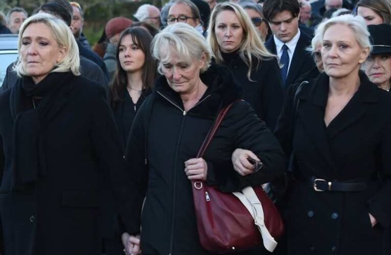 Szűk családi körben temették el Jean-Marie Le Pent