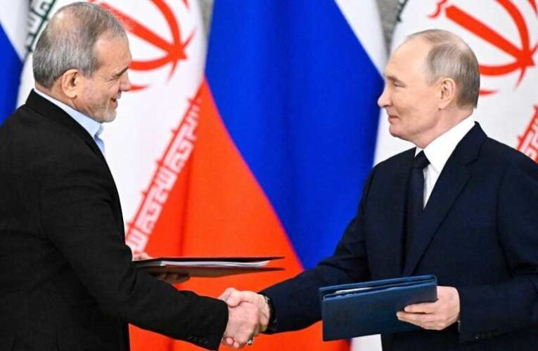 Irán átfogó stratégiai megállapodást kötött Oroszországgal – Észak-Dél szállítási folyosó épül a Perzsa-öböltől Fehéroroszországig