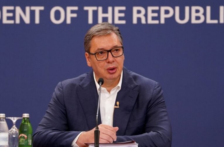 A szerb elnök szerint a Nyugat milliárdokat költött arra, hogy megbuktassa