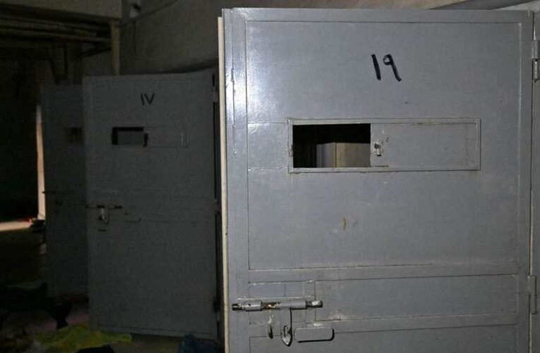 A „Zelenszkij-rezsim” ezreket kínoz, és tart pincékben fogva egy kijevi honatya szerint