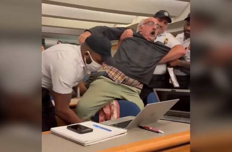 Botrány az USA külügyminiszterének utolsó sajtótájékoztatóján