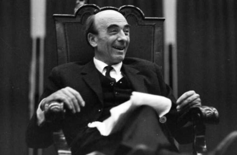 Mező Gábor: Amikor a vérbíró megölte magát – rövid kis utazás a Majorok, Dések, Vásárhelyik, Aprók és Donáthok elméjében