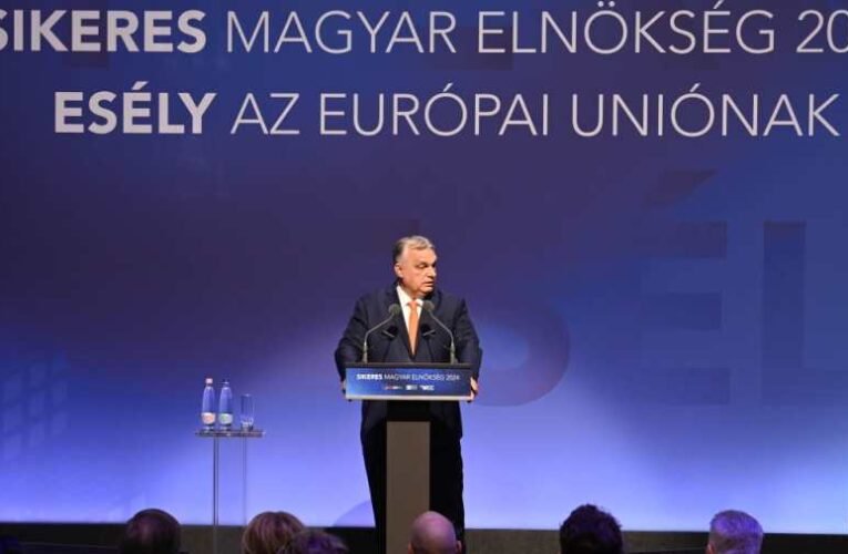 Orbán Viktor: a nyugati világ egy patrióta, békepárti, migrációt elutasító, családpárti elnököt kapott Washingtonban