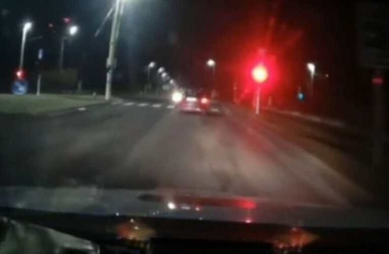 Videó: Autós üldözés Sümegen – jogsi nélkül, 15 évesen száguldozott a kamasz