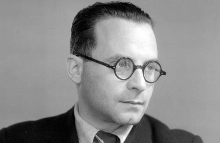 Nyolcvan éve ölték meg az Utas és holdvilág íróját