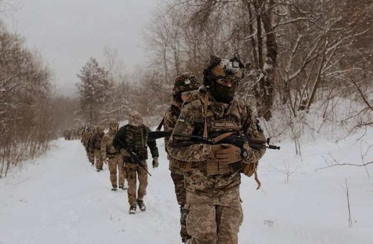 Zelenszkij: 880 ezer ember szolgál az ukrán fegyveres erőknél