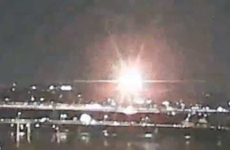 Közösségi oldalán nyilatkozott az amerikai elnök a repülőgép-balesetről