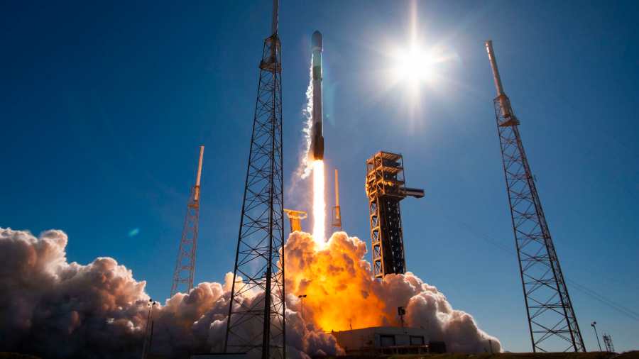 Kiemelt képen: Falcon 9 rakéta / Fotó: ixbt.com