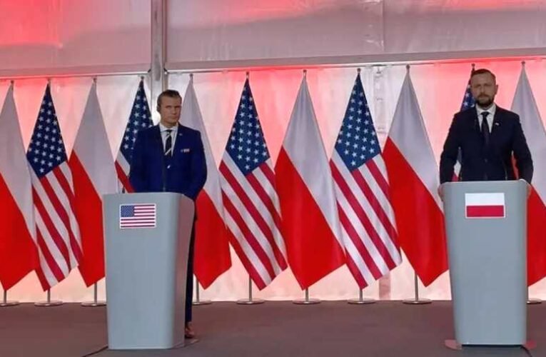 Amerikai védelmi miniszter: Minden lehetséges az ukrán határok ügyében