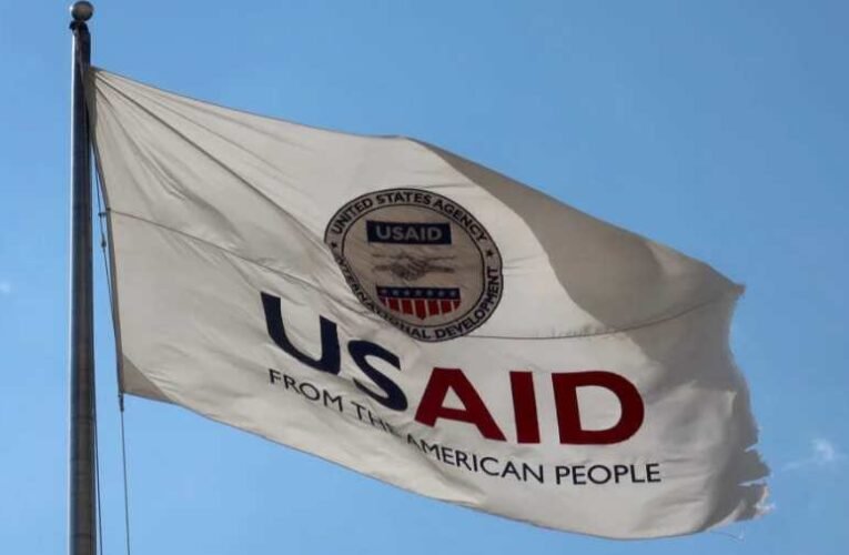 Trumpék 90%-kal csökkentik az USAID külföldi segélyezési szerződéseit